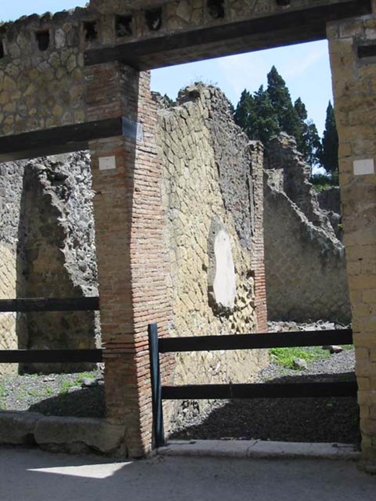 IV.6, on right. Herculaneum, May 2003. Looking east to entrance doorway.
Photo courtesy of Nicolas Monteix.